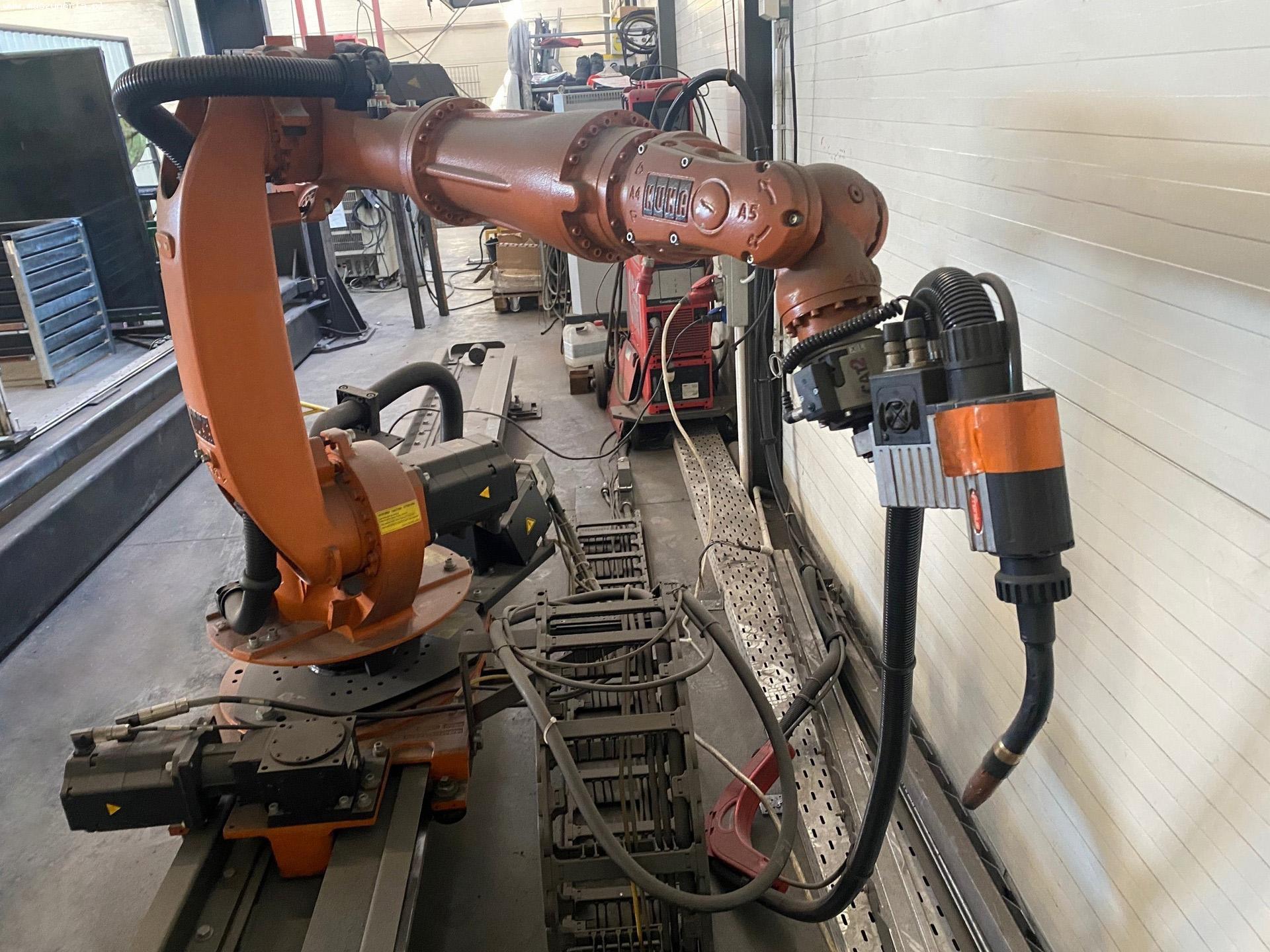 Stazione di saldatura robotica KUKA KR16 L6 ARC-C in vendita - foto 5